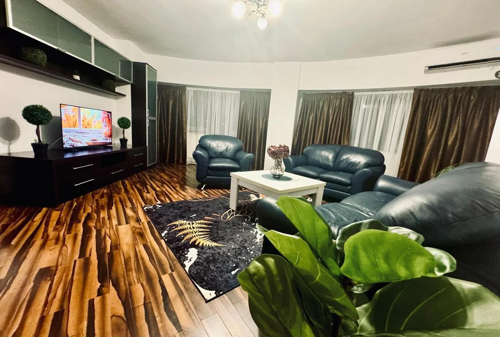 3 Rooms Unirii Square Alba Iulia 75 Bucharest Apartment