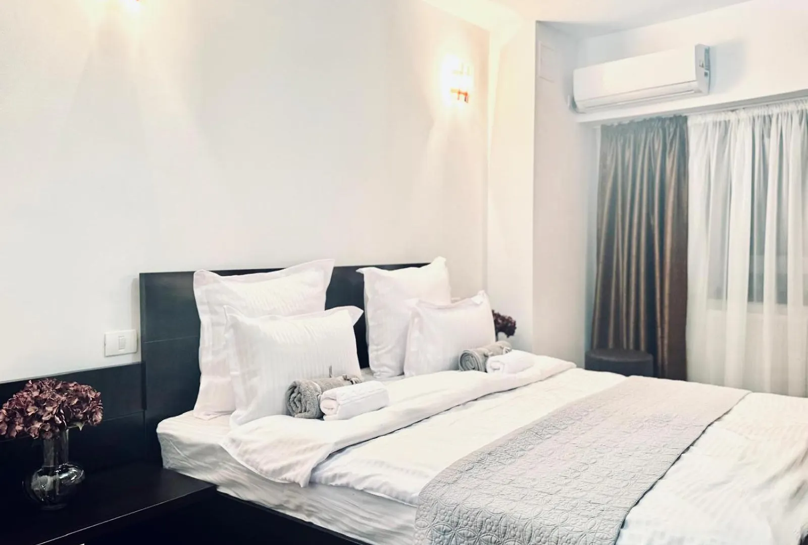 3 Rooms Unirii Square Alba Iulia 75 Bucharest