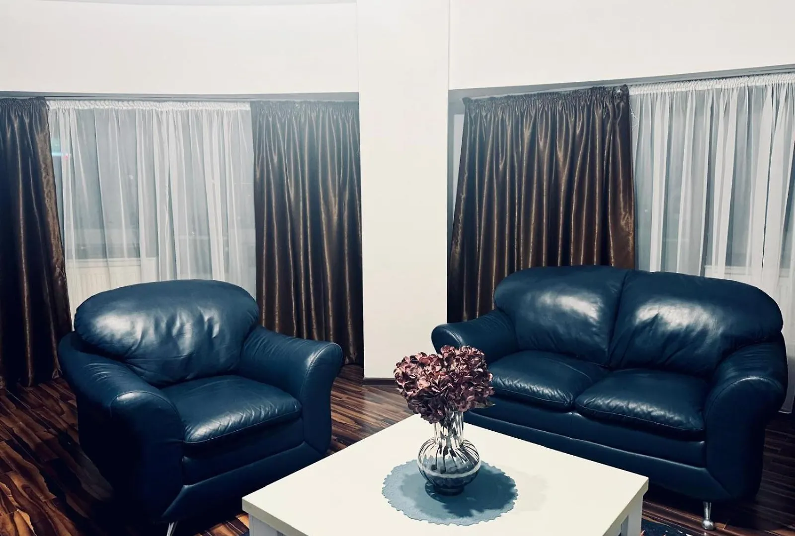 3 Rooms Unirii Square Alba Iulia 75 Bucharest